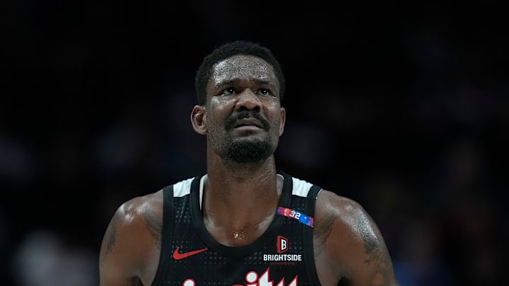 Los Angeles Lakers, Deandre Ayton Los Angeles Lakers, Deandre Ayton