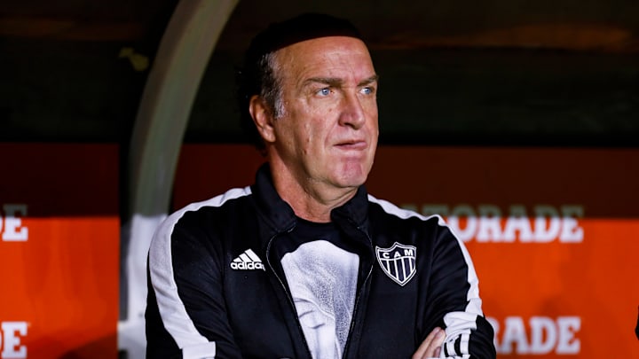 Cuca venceu apenas uma partida no retorno ao Galo Cuca venceu apenas uma partida no retorno ao Galo