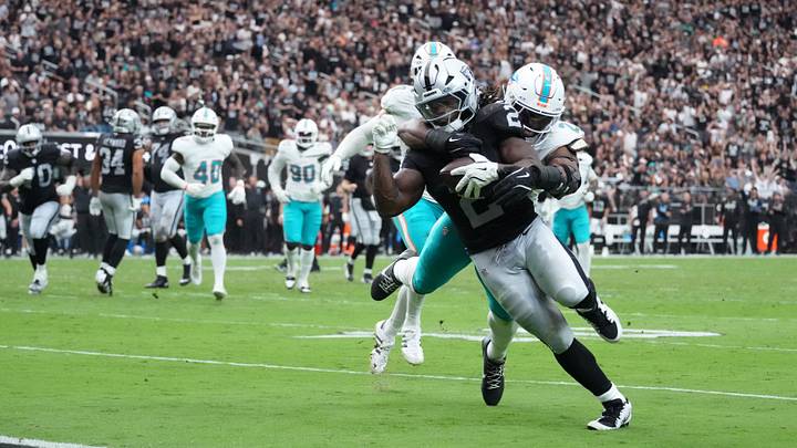 Las Vegas Raiders running back Ashton Jeanty runs the ball for a touchdown in the third quarter at Allegiant Stadium. Las Vegas Raiders running back Ashton Jeanty runs the ball for a touchdown in the third quarter at Allegiant Stadium.