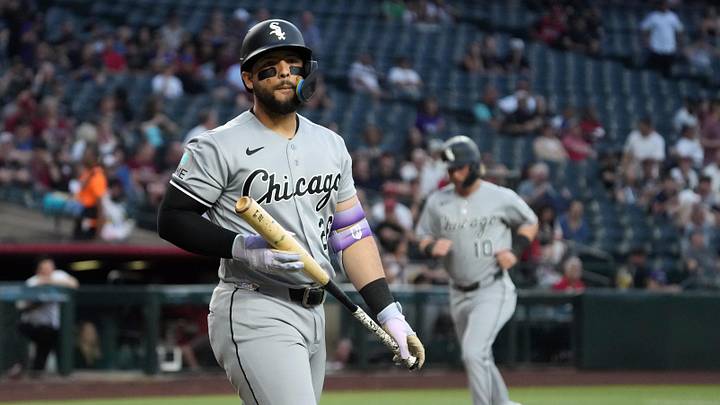 Apr 22, 2026; Phoenix, Arizona, USA; Chicago White Sox catcher Edgar Quero (26) draws an RBI walk against the Arizona Diamondbacks in the first inning at Chase Field. Mandatory Credit: Rick Scuteri-Imagn Images