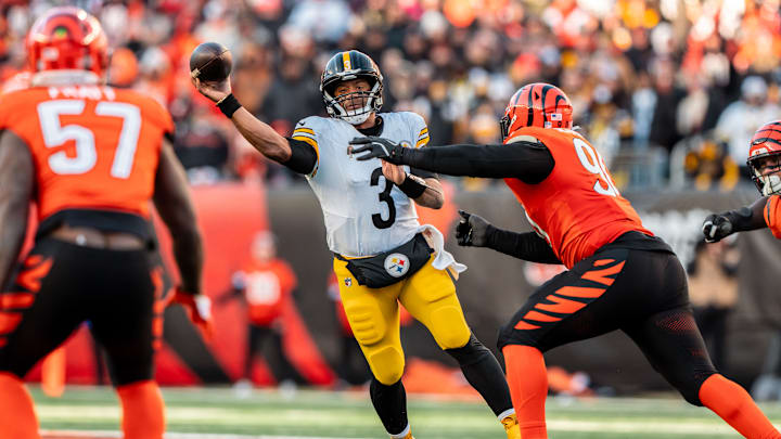 Pittsburgh Steelers v. Cincinnati Bengals