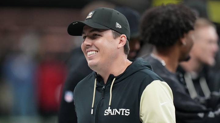 Nov 23, 2025; New Orleans, Louisiana, USA; New Orleans Saints head coach Kellen Moore on the field prior to a game against the Atlanta Falcons at Caesars Superdome. Mandatory Credit: Matthew Hinton-Imagn Images