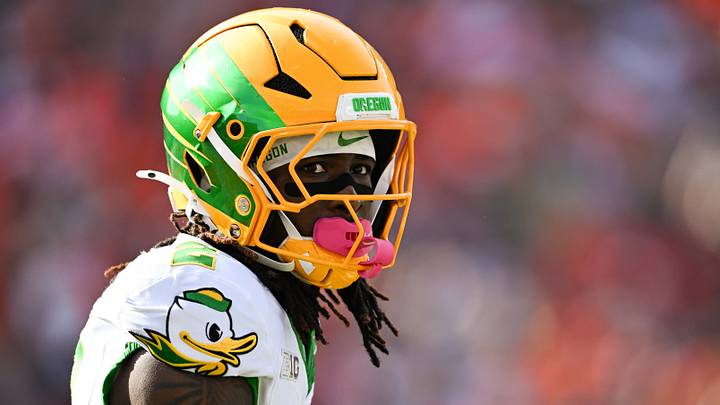 COLLEGE FOOTBALL: OCT 24 Oregon at Illinois