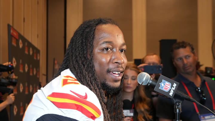 Kareem Hunt will reportedly return to the Chiefs in 2025.