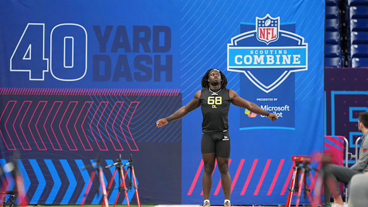 Feb 27, 2025; Indianapolis, IN, USA; Texas A&M defensive lineman Shemar Stewart (DL68) participates in drills during the 2025 NFL Combine at Lucas Oil Stadium. Feb 27, 2025; Indianapolis, IN, USA; Texas A&M defensive lineman Shemar Stewart (DL68) participates in drills during the 2025 NFL Combine at Lucas Oil Stadium.