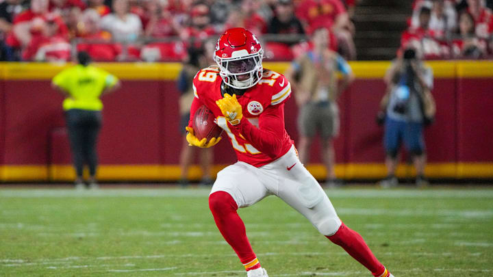 Aug 22, 2024; Kansas City, Missouri, USA; Kansas City Chiefs wide receiver Kadarius Toney (19) returns a kick against the Chicago Bears during the first half at GEHA Field at Arrowhead Stadium. Mandatory Credit: Denny Medley-Imagn Images