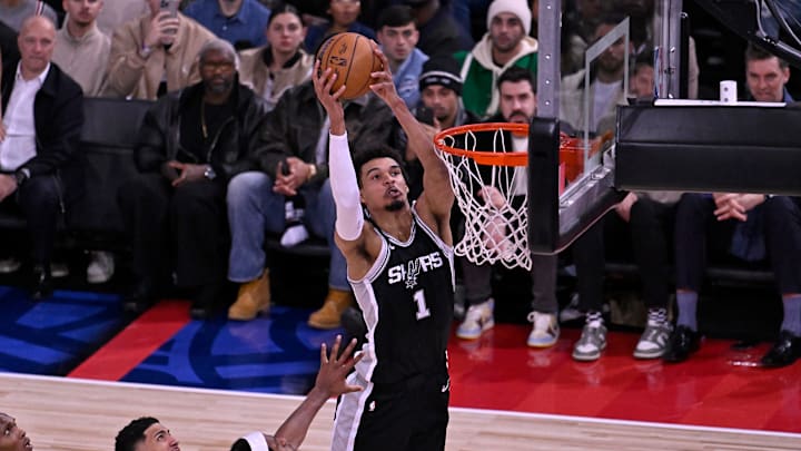 San Antonio Spurs v Indiana Pacers