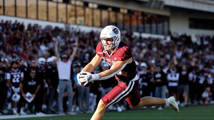 Missouri State tight end Jeron Askren (88) carries the ball for a touchdown during the homecoming football game against UTEP on Saturday, Nov. 15, 2025. Missouri State tight end Jeron Askren (88) carries the ball for a touchdown during the homecoming football game against UTEP on Saturday, Nov. 15, 2025.