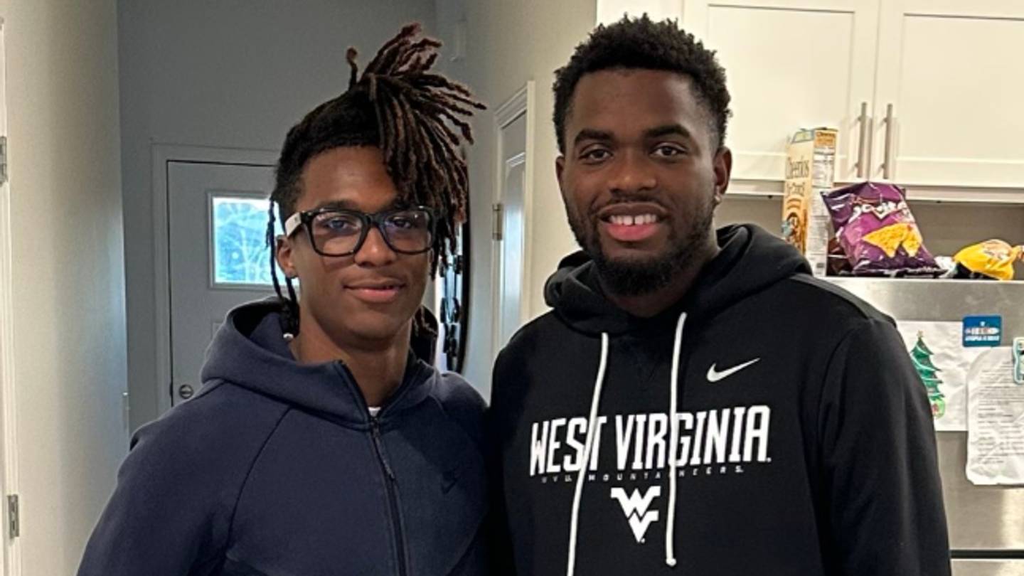 West Virginia Beats Out Multiple SEC Schools for 2027 WR Car