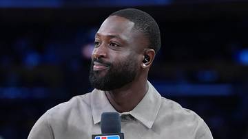 Dwyane Wade Weighs In on Curry's Sneaker Split