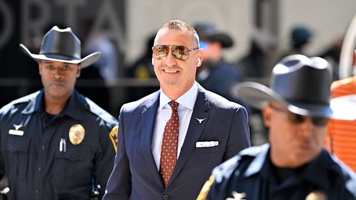 Oct 11, 2025; Dallas, Texas, USA; Texas Longhorns head coach Steve Sarkisian arrives at the stadium before the game between the Texas Longhorns and the Oklahoma Sooners at the Cotton Bowl. Mandatory Credit: Jerome Miron-Imagn Images Oct 11, 2025; Dallas, Texas, USA; Texas Longhorns head coach Steve Sarkisian arrives at the stadium before the game between the Texas Longhorns and the Oklahoma Sooners at the Cotton Bowl. Mandatory Credit: Jerome Miron-Imagn Images