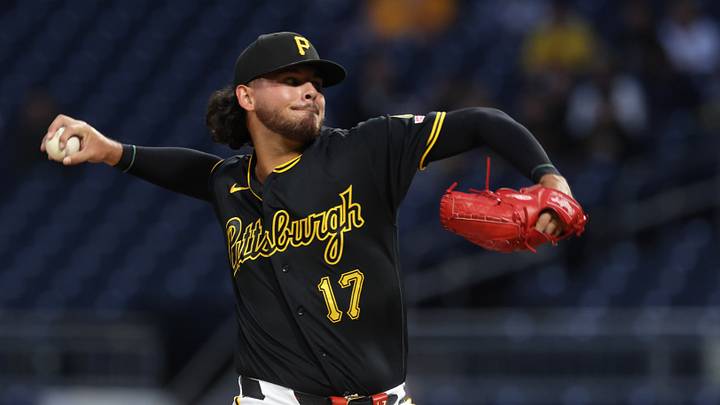 Sep 22, 2026; Pittsburgh, Pennsylvania, USA; Pittsburgh Pirates starting pitcher Jared Jones (17) delivers a pitch against the St. Louis Cardinals during the first inning at PNC Park. Mandatory Credit: Charles LeClaire-Imagn Images Sep 22, 2026; Pittsburgh, Pennsylvania, USA; Pittsburgh Pirates starting pitcher Jared Jones (17) delivers a pitch against the St. Louis Cardinals during the first inning at PNC Park. Mandatory Credit: Charles LeClaire-Imagn Images