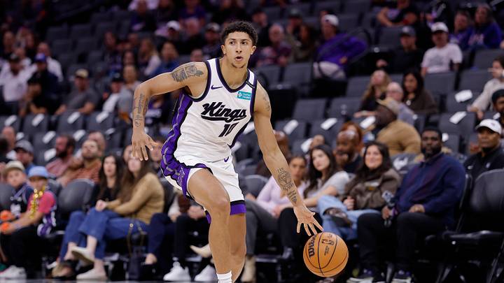 Oct 13, 2026; Sacramento, California, USA; Sacramento Kings guard Nique Clifford (10) dribbles the ball during the fourth quarter against the Portland Trail Blazers at Golden 1 Center. Mandatory Credit: Kelley L Cox-Imagn Images Oct 13, 2026; Sacramento, California, USA; Sacramento Kings guard Nique Clifford (10) dribbles the ball during the fourth quarter against the Portland Trail Blazers at Golden 1 Center. Mandatory Credit: Kelley L Cox-Imagn Images