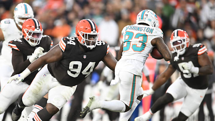 Miami Dolphins v Cleveland Browns