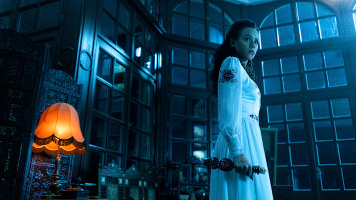 Nathalie Emmanuel in Screen Gems THE INVITATION. Photo Credit: Marcell Piti. ©2021 CTMG. All Rights Reserved.