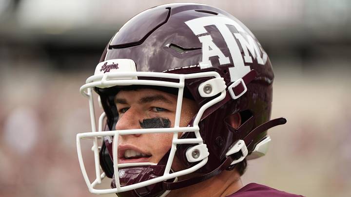 Aug 30, 2025; College Station, Texas, USA; Texas A&M Aggies tight end Nate Boerkircher (87) pregame against the UTSA Roadrunners at Kyle Field. Mandatory Credit: Sean Thomas-Imagn Images