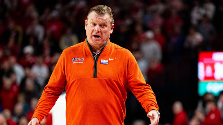 Jan 30, 2025; Lincoln, Nebraska, USA; Illinois Fighting Illini head coach Brad Underwood talks to the bench during the first half against the Nebraska Cornhuskers at Pinnacle Bank Arena. Mandatory Credit: Dylan Widger-Imagn Images