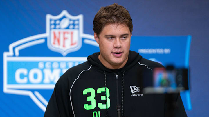 Feb 28, 2026; Indianapolis, IN, USA; Utah offensive lineman Caleb Lomu (OL33) speaks to members of the media during the NFL Combine at the Indiana Convention Center. Mandatory Credit: Jacob Musselman-Imagn Images Feb 28, 2026; Indianapolis, IN, USA; Utah offensive lineman Caleb Lomu (OL33) speaks to members of the media during the NFL Combine at the Indiana Convention Center. Mandatory Credit: Jacob Musselman-Imagn Images