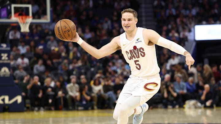 Apr 2, 2026; San Francisco, California, USA; Cleveland Cavaliers guard Sam Merrill (5) controls the ball against the Golden State Warriors during the third quarter at Chase Center. Mandatory Credit: Kelley L Cox-Imagn Images Apr 2, 2026; San Francisco, California, USA; Cleveland Cavaliers guard Sam Merrill (5) controls the ball against the Golden State Warriors during the third quarter at Chase Center. Mandatory Credit: Kelley L Cox-Imagn Images