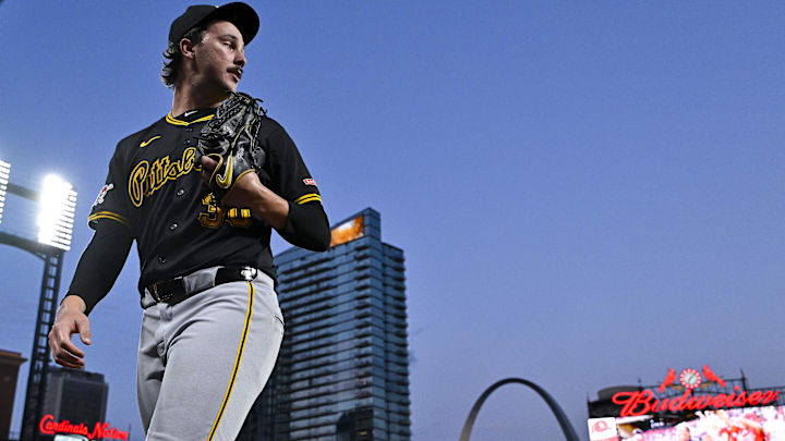 Sep 16, 2024; St. Louis, Missouri, USA; Pittsburgh Pirates starting pitcher Paul Skenes (30) walks off the field after the second inning against the St. Louis Cardinals at Busch Stadium. Mandatory Credit: Jeff Curry-Imagn Images Sep 16, 2024; St. Louis, Missouri, USA; Pittsburgh Pirates starting pitcher Paul Skenes (30) walks off the field after the second inning against the St. Louis Cardinals at Busch Stadium. Mandatory Credit: Jeff Curry-Imagn Images