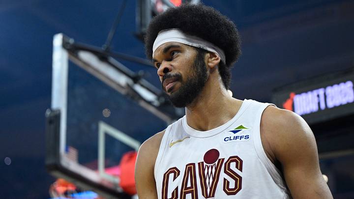 Cleveland Cavaliers center Jarrett Allen (31) stands on the court Cleveland Cavaliers center Jarrett Allen (31) stands on the court