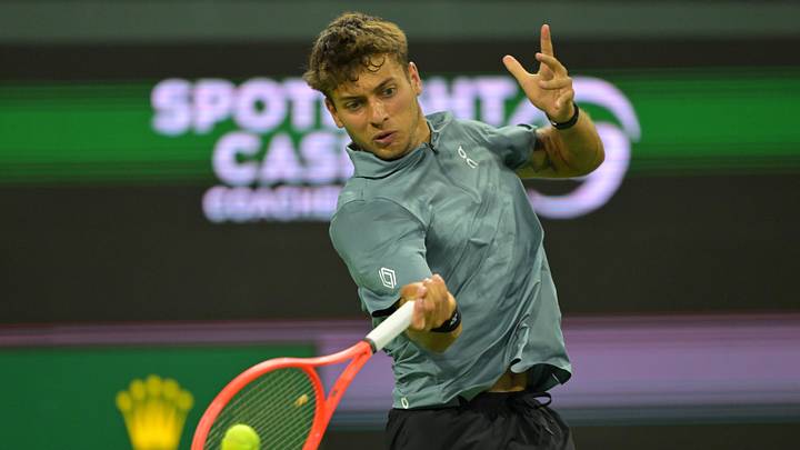 Flavio Cobolli is favored to win in Round 4 of the French Open. Flavio Cobolli is favored to win in Round 4 of the French Open.