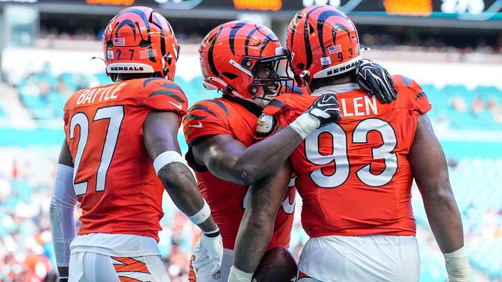 The Cincinnati Bengals defense celebrates after defensive tackle Jonathan Allen (93) recovers a Dolphins fumble. The Cincinnati Bengals defense celebrates after defensive tackle Jonathan Allen (93) recovers a Dolphins fumble.