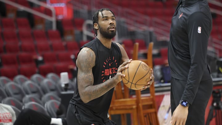 Mar 17, 2025; Houston, Texas, USA; Houston Rockets forward Tari Eason (17) warms up before the game against the Philadelphia 76ers at Toyota Center. Mandatory Credit: Troy Taormina-Imagn Images Mar 17, 2025; Houston, Texas, USA; Houston Rockets forward Tari Eason (17) warms up before the game against the Philadelphia 76ers at Toyota Center. Mandatory Credit: Troy Taormina-Imagn Images