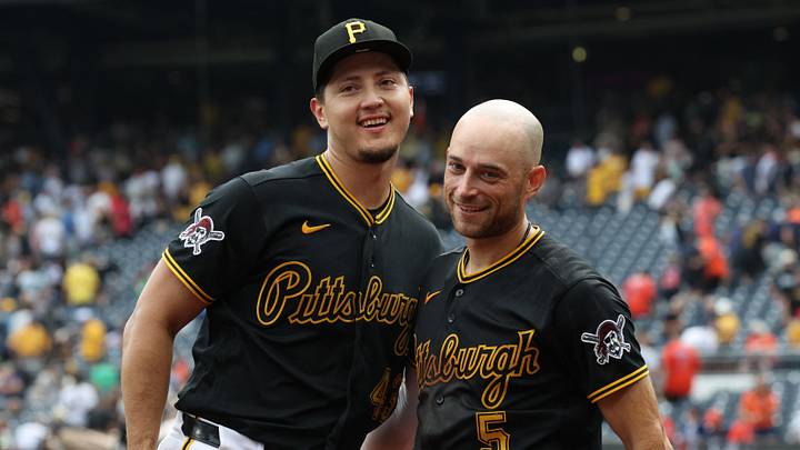 Aug 19, 2026; Pittsburgh, Pennsylvania, USA; Pittsburgh Pirates catcher Rafael Flores Jr. (43) and designated hitter Brandon Lowe (5) celebrate after both players hit ninth inning solo home runs to help defeat the Detroit Tigers at PNC Park. Mandatory Credit: Charles LeClaire-Imagn Images Aug 19, 2026; Pittsburgh, Pennsylvania, USA; Pittsburgh Pirates catcher Rafael Flores Jr. (43) and designated hitter Brandon Lowe (5) celebrate after both players hit ninth inning solo home runs to help defeat the Detroit Tigers at PNC Park. Mandatory Credit: Charles LeClaire-Imagn Images