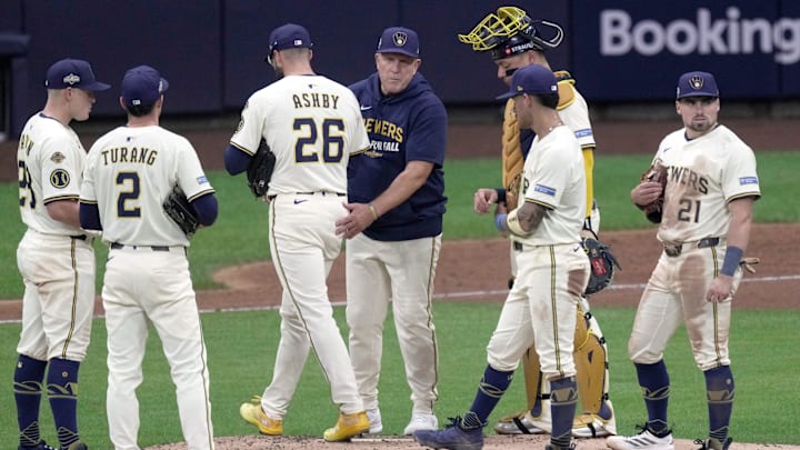 Milwaukee Brewers manager Pat Murphy relieves pitcher Aaron Ashby (26) during the sixth inning of their National League Division Series game against the Chicago Cubs Saturday, October 11, 2025 at American Family Field n Milwaukee, Wisconsin. Milwaukee Brewers manager Pat Murphy relieves pitcher Aaron Ashby (26) during the sixth inning of their National League Division Series game against the Chicago Cubs Saturday, October 11, 2025 at American Family Field n Milwaukee, Wisconsin.