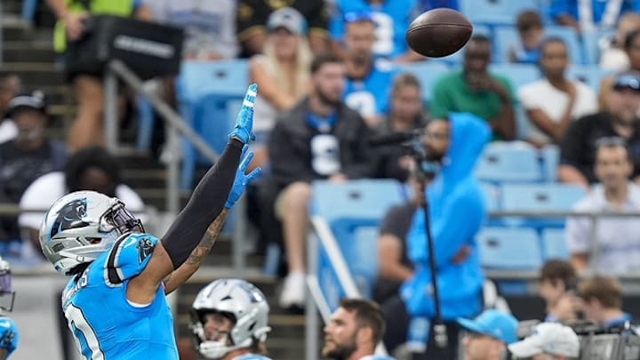Aug 2, 2025; Charlottle, NC, USA; Carolina Panthers tight end Ja'Tavion Sanders (0) goes up for a catch during Fanfest at Bank of America Stadium. Aug 2, 2025; Charlottle, NC, USA; Carolina Panthers tight end Ja'Tavion Sanders (0) goes up for a catch during Fanfest at Bank of America Stadium.
