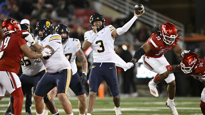 Cal quarterback Jaron-Keawe Sagapolutele 