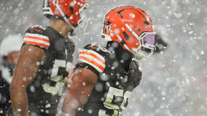 Jordan Hicks: Pittsburgh Steelers v Cleveland Browns