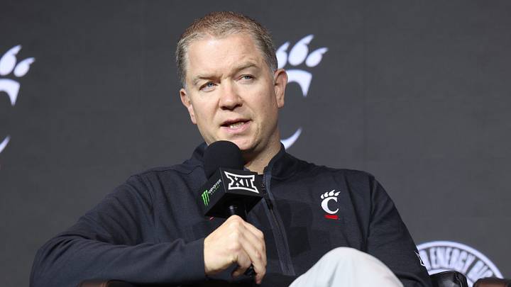 Oct 20, 2026; Kansas City, MO, USA; Cincinnati coach Jerrod Calhoun interviews during the Big 12 Media Days event at T-Mobile Center. Mandatory Credit: William Purnell-Imagn Images Oct 20, 2026; Kansas City, MO, USA; Cincinnati coach Jerrod Calhoun interviews during the Big 12 Media Days event at T-Mobile Center. Mandatory Credit: William Purnell-Imagn Images
