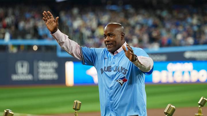 Aug 29, 2026; Toronto, Ontario, CAN; Carlos Delgado former Toronto Blue Jays waves to the fans during a pregame celebration before a game between the Toronto Blue Jays and Seattle Mariners at Rogers Centre. Mandatory Credit: Kevin Sousa-Imagn Images Aug 29, 2026; Toronto, Ontario, CAN; Carlos Delgado former Toronto Blue Jays waves to the fans during a pregame celebration before a game between the Toronto Blue Jays and Seattle Mariners at Rogers Centre. Mandatory Credit: Kevin Sousa-Imagn Images