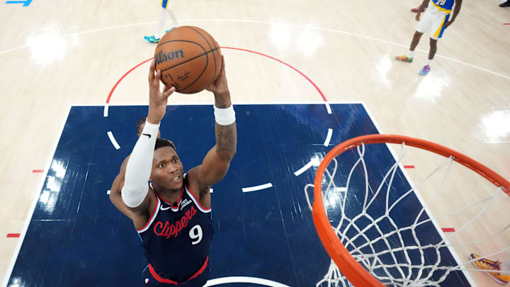 Mar 4, 2026; Inglewood, California, USA; LA Clippers guard Bennedict Mathurin (9) dunks the ball against the Indiana Pacers in the second half at Intuit Dome. Mandatory Credit: Kirby Lee-Imagn Images