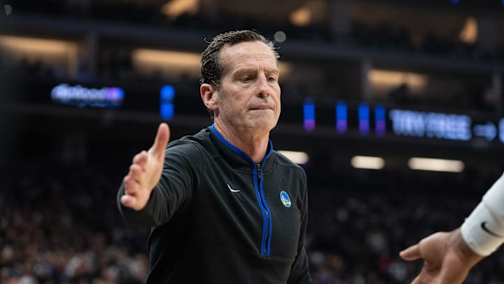 April 17, 2023; Sacramento, California, USA; Golden State Warriors assistant coach Kenny Atkinson during the second quarter in game two of the first round of the 2023 NBA playoffs against the Sacramento Kings at Golden 1 Center. Mandatory Credit: Kyle Terada-USA TODAY Sports