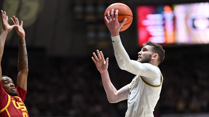 Purdue Boilermakers guard Braden Smith (3) shoots the ball Purdue Boilermakers guard Braden Smith (3) shoots the ball