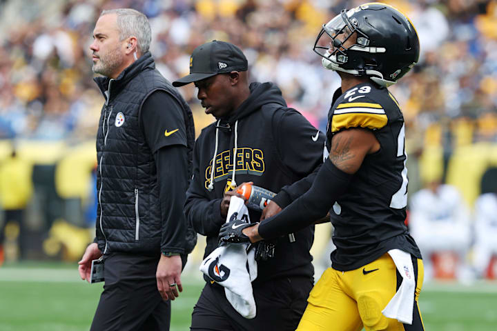 Pittsburgh Steelers cornerback Darius Slay Pittsburgh Steelers cornerback Darius Slay