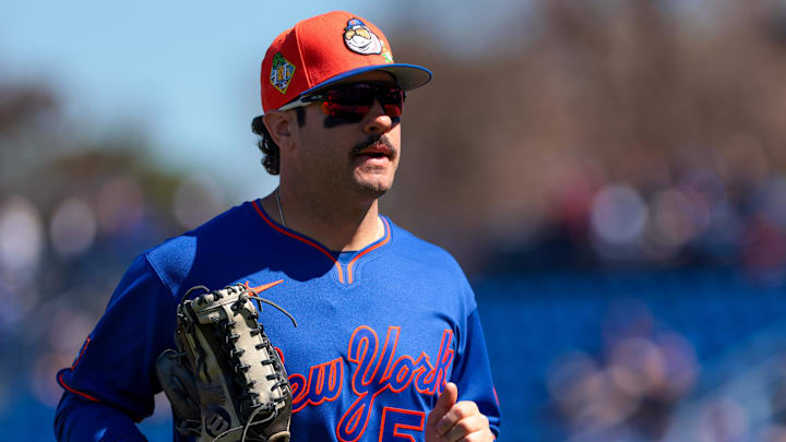 Feb 24, 2026; Port St. Lucie, Florida, USA; New York Mets right fielder Mike Tauchman (50) returns to the dugout against the Houston Astros during the first inning at Clover Park. Mandatory Credit: Sam Navarro-Imagn Images Feb 24, 2026; Port St. Lucie, Florida, USA; New York Mets right fielder Mike Tauchman (50) returns to the dugout against the Houston Astros during the first inning at Clover Park. Mandatory Credit: Sam Navarro-Imagn Images