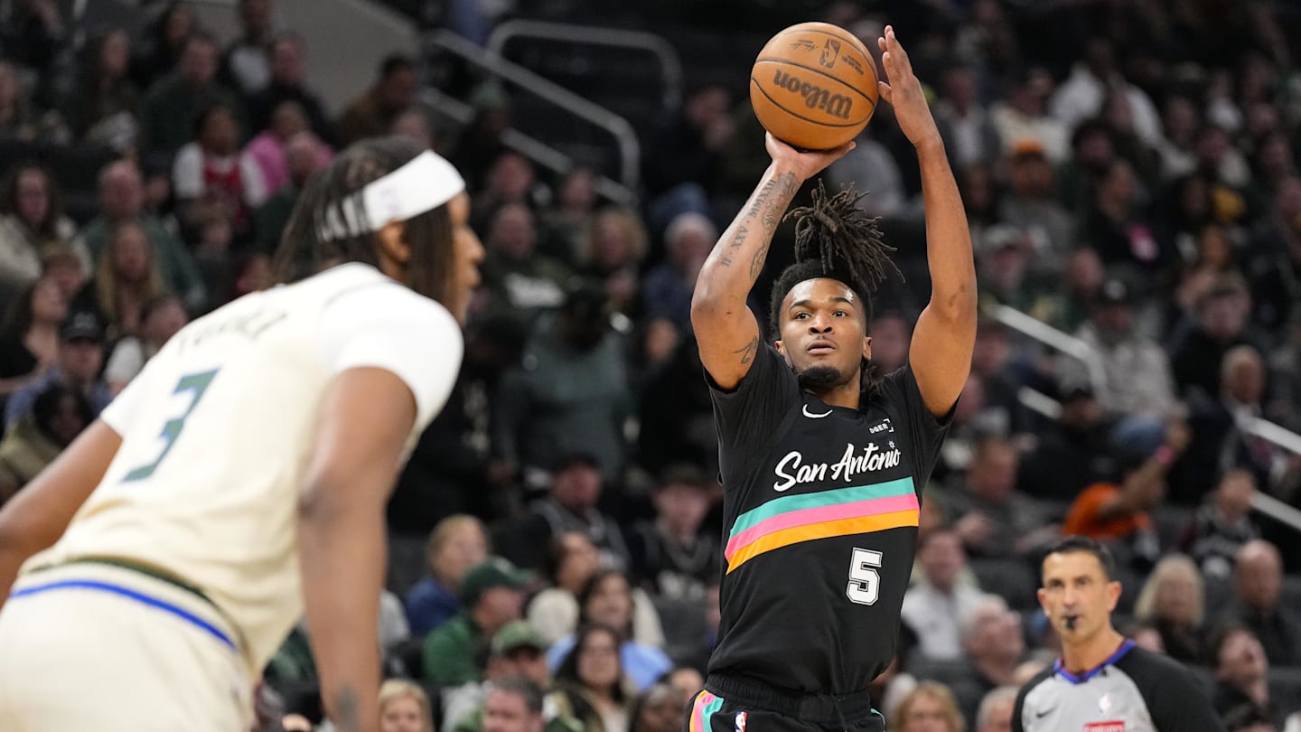 Spurs Bag Bucks 127-95 Behind Castle's Triple-Double, Wemby's Big Game