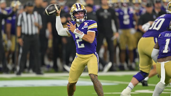 Dec 13, 2025; Inglewood, CA, USA;  Washington Huskies quarterback Demond Williams Jr. (2) sets to pass in the first half of the LA Bowl against the Boise State Broncos at SoFi Stadium. Mandatory Credit: Jayne Kamin-Oncea-Imagn Images