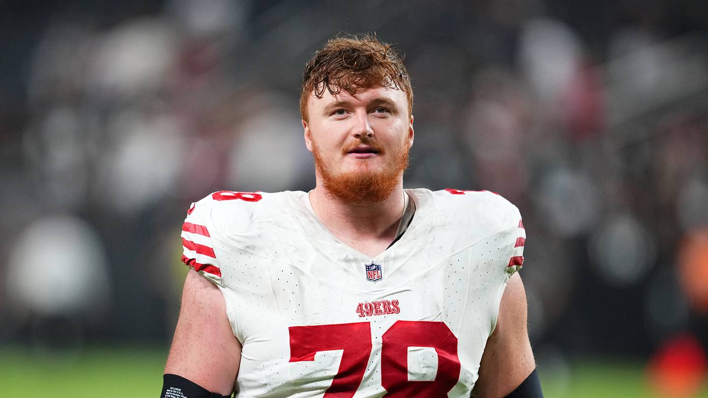 49ers Target Texas Tackle Kelvin Banks in 2025 Draft
