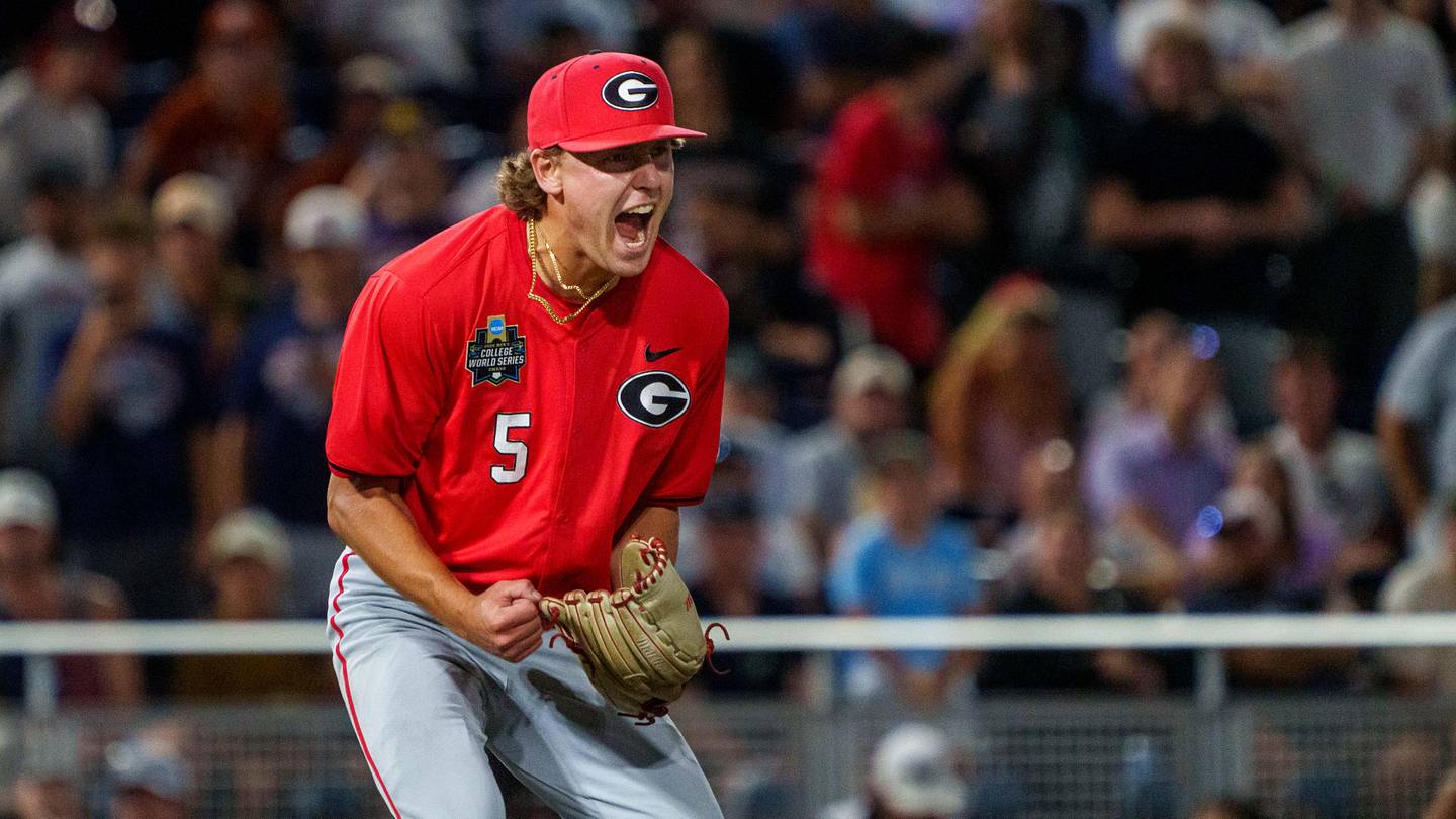 LIVE UPDATES: College World Series - Georgia Baseball vs Oklahoma Sooners