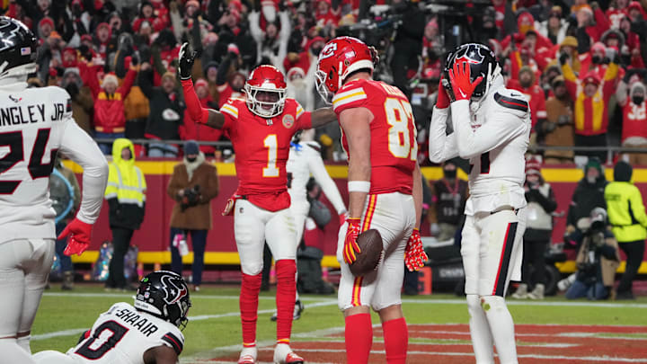 Jan 18, 2025; Kansas City, Missouri, USA; Kansas City Chiefs tight end Travis Kelce (87) catches pass for a touchdown against the Houston Texans during the fourth quarter of a 2025 AFC divisional round game at GEHA Field at Arrowhead Stadium. Mandatory Credit: Denny Medley-Imagn Images