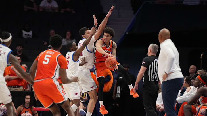 Syracuse basketball had a talented roster on paper that didn't produce. SU is parting ways with general manager Alex Kline.