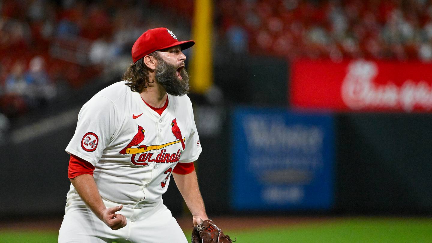 Cardinals' Legend Lance Lynn Claps Back at 'Dodgers are Ruining Baseball' Narrative