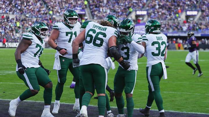 Nov 23, 2025; Baltimore, Maryland, USA; New York Jets wide reciever John Metchie III (3) celebrates with New York Jets center Joe Tippmann (66) after scoring a touchdown during the second quarter against the Baltimore Ravens at M&T Bank Stadium. Mandatory Credit: Mitch Stringer-Imagn Images Nov 23, 2025; Baltimore, Maryland, USA; New York Jets wide reciever John Metchie III (3) celebrates with New York Jets center Joe Tippmann (66) after scoring a touchdown during the second quarter against the Baltimore Ravens at M&T Bank Stadium. Mandatory Credit: Mitch Stringer-Imagn Images
