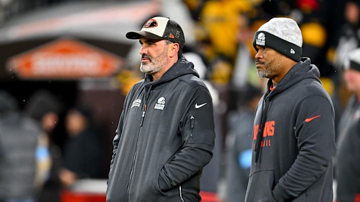 Pittsburgh Steelers v Cleveland Browns