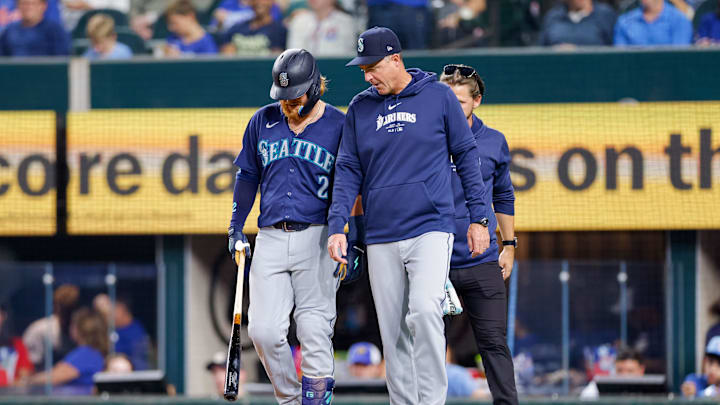 Seattle Mariners first base Justin Turner (2) walks off a foul ball during the sixth inning against the Texas Rangers at Globe Life Field in 2024. Seattle Mariners first base Justin Turner (2) walks off a foul ball during the sixth inning against the Texas Rangers at Globe Life Field in 2024.